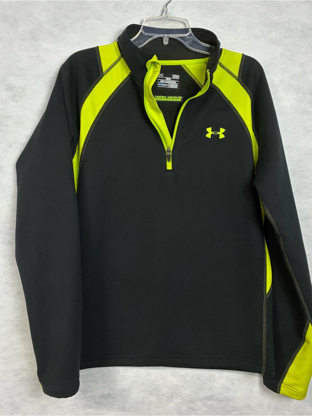 Under Armour 1/4 Zip Pullover Mens L ColdGear Scent Control Dark Gray Neon Green